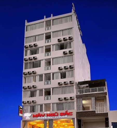 May ngu sac hotel