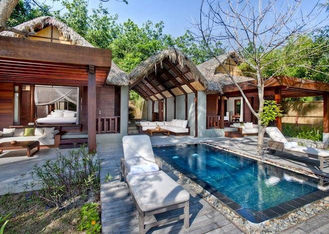 L'alya ninh van bay lounge