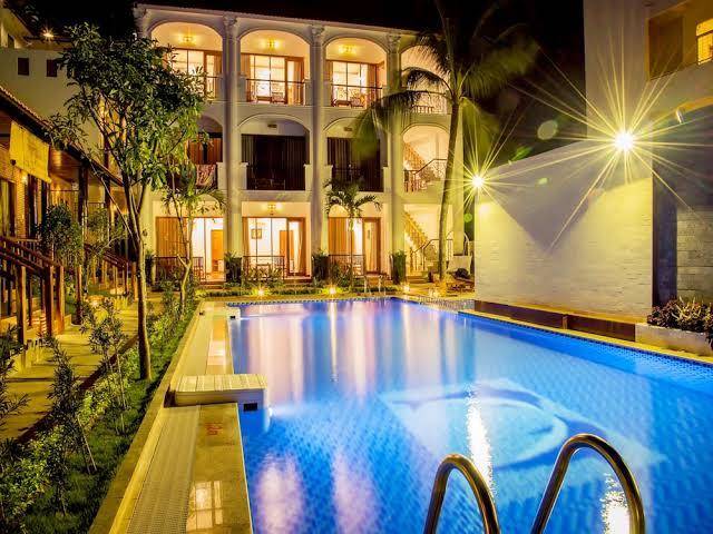Bien xanh hotel