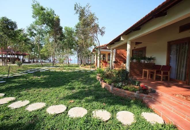 Wild beach phu quoc resort