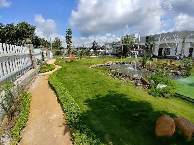 Khach sn nht quang