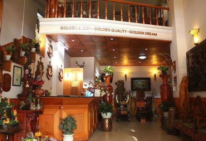 Gold Night Hotel Dalat Image