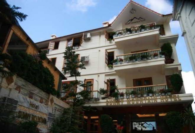 Sunny Mountain Hotel Image