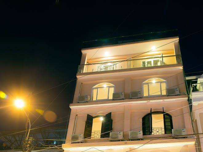 Thu hang hotel sapa
