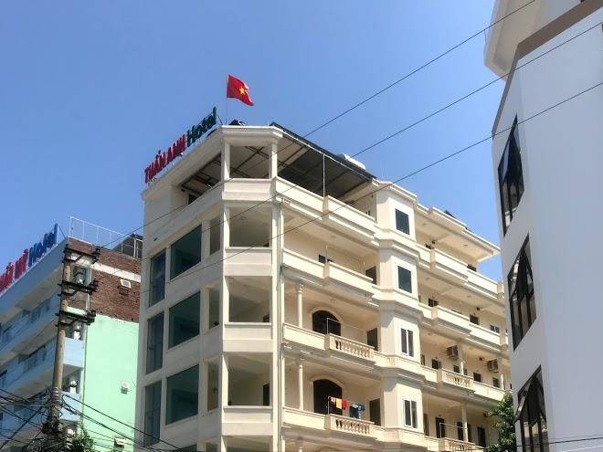 Tuan anh hotel cua lo