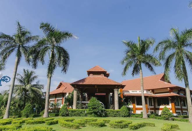 Bai lu resort