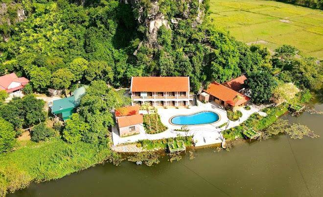 Hoang long riverside homestay