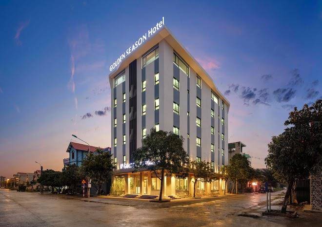 Golden season hotel