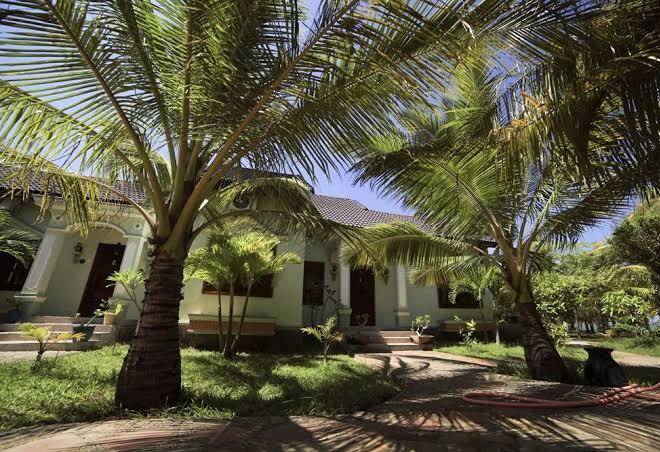 Golden rooster resort