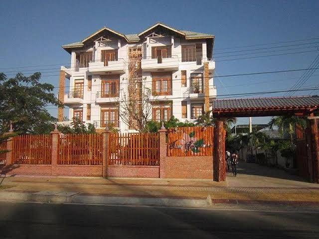 Tim paradise hotel