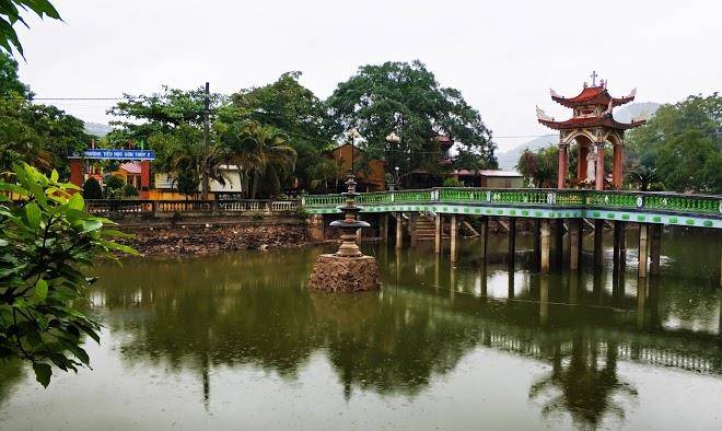 Hot spring thanh thuy