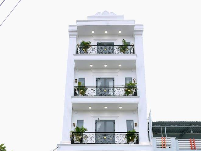 Royal palms hotel