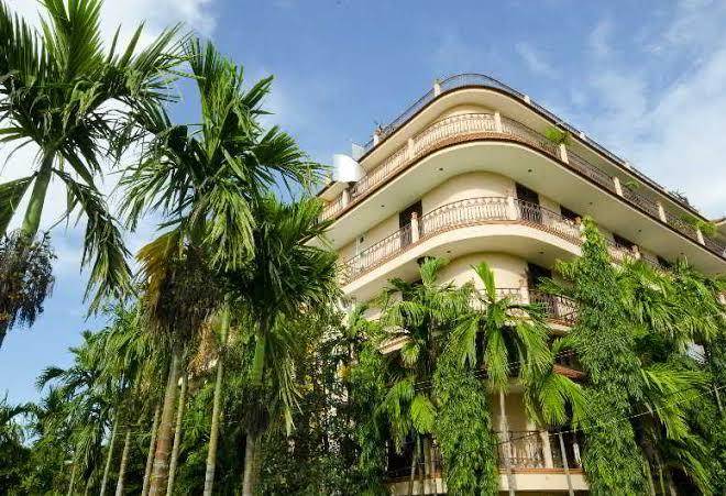 Acacia hotel