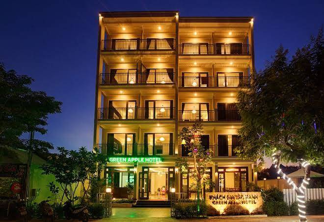 Green apple hotel
