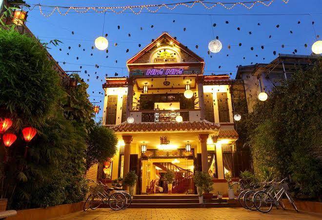 Nhi nhi hotel