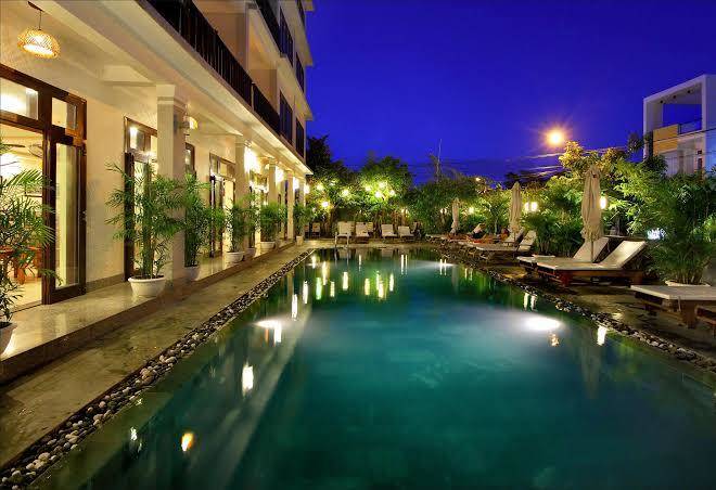 Sunshine hotel