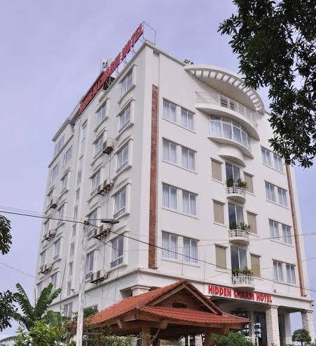 Halong hidden charm hotel
