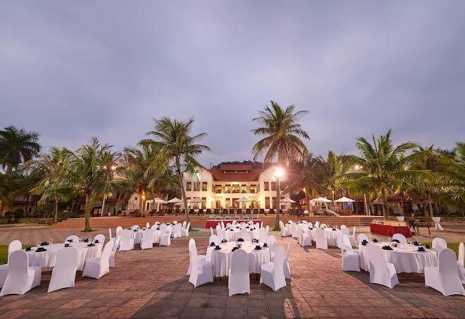 La paz resort halong