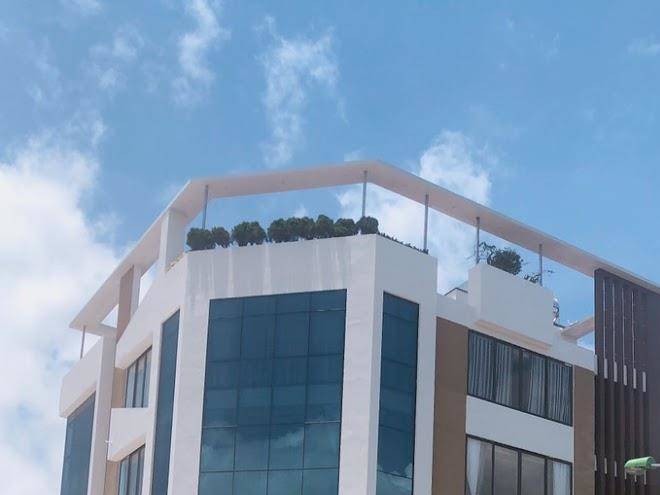 Diamond hotel