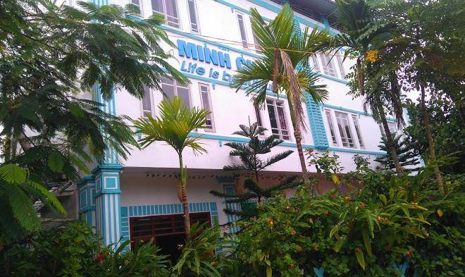 Minh chau beach resort