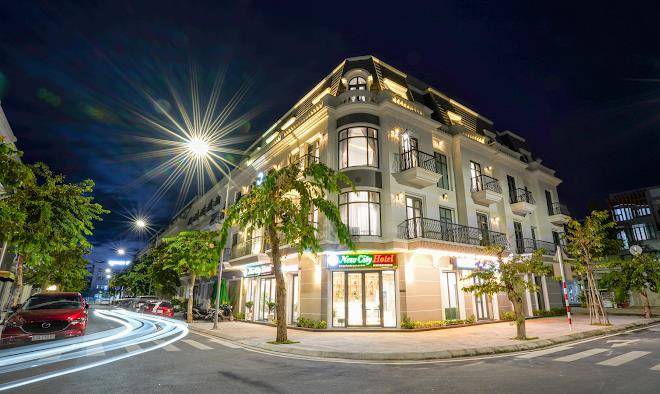 New city hotel