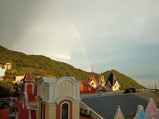 Hotels van anh