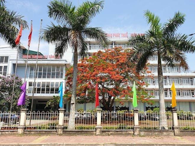 Vit hung hotel