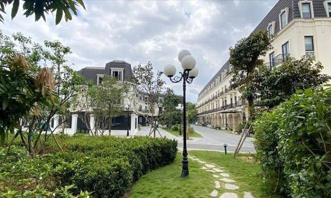 Hue Crown Boutique Hotel Image