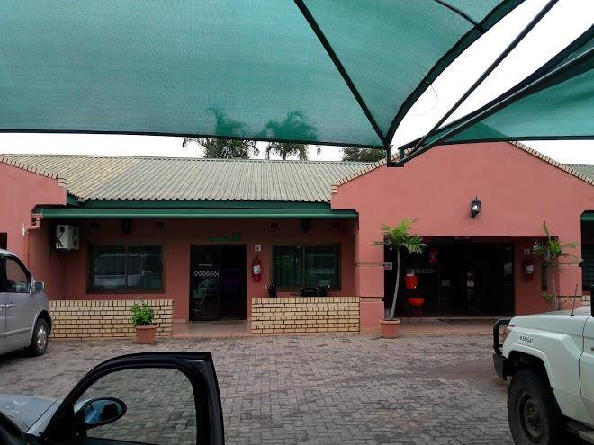 Crossroads lodge livingstone