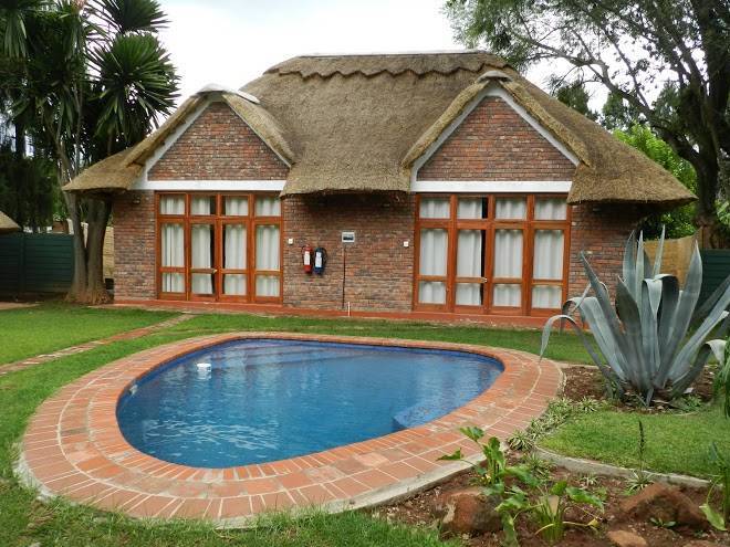 Kutandara lodges