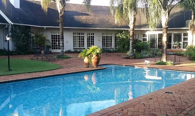 Woodlands guest lodge