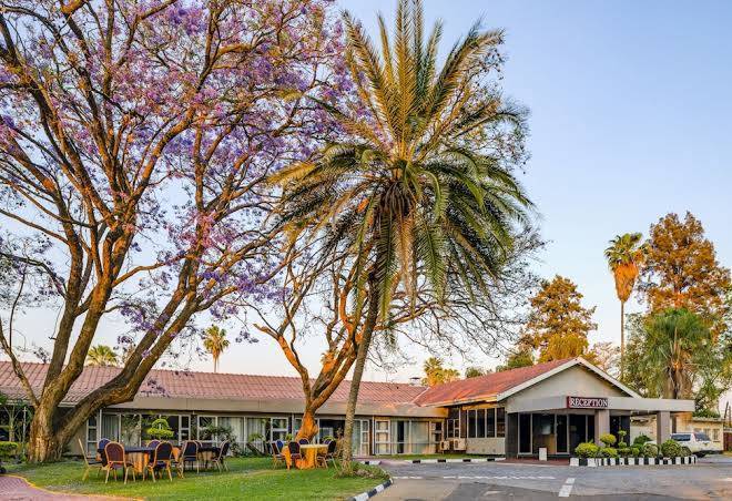 Kadoma hotel and conference center