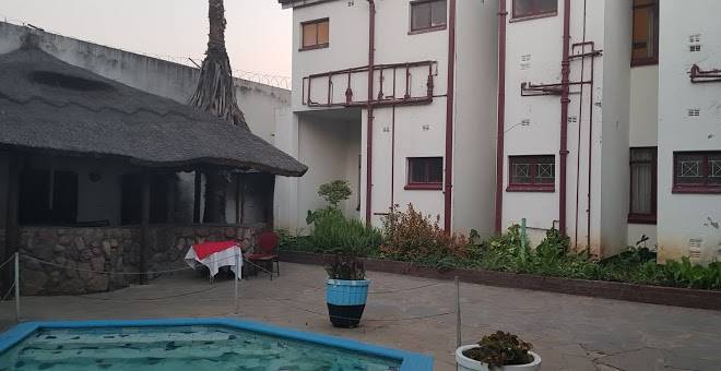 Chevron hotel