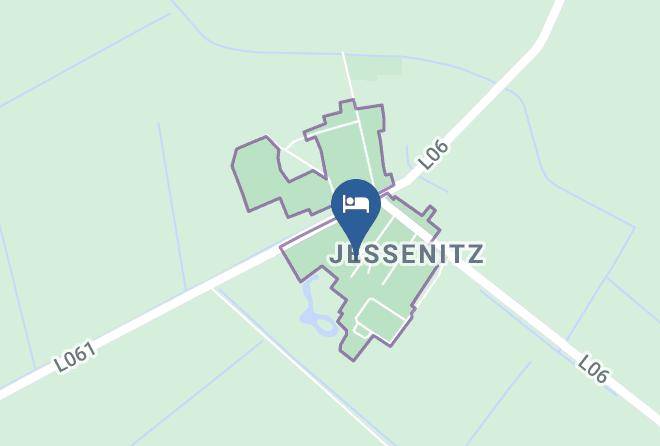 Ludwigslust Parchim - Jugendhotel Biber Jesse Tours Maps