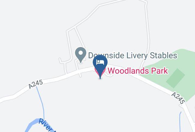 Surrey - Woodlands Park Hotel Maps